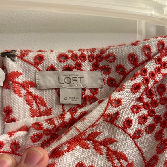 LOFT Chic Red and White Embroidered Skirt - Picture 2 of 3